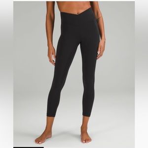 ⭐️ lululemon v-waist align 25” pant size 0